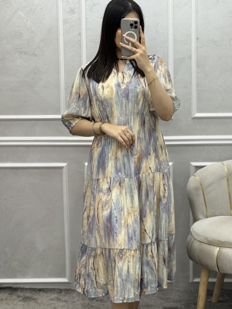 ROBE AWAATEF