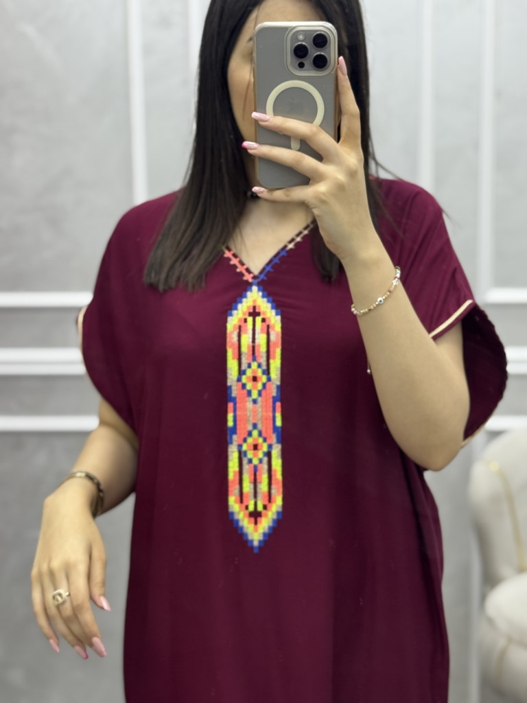 Robe Naya